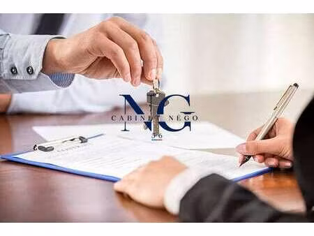 location bureaux et commerces à auray (56400) : à louer / 58m² auray