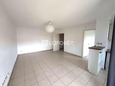 location appartement 2 pièces 41 m² à morières-lès-avignon (84310)
