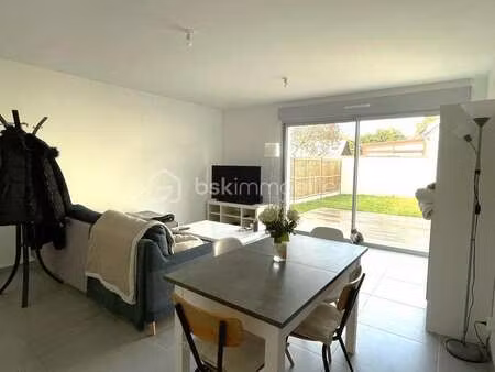 location appartement 3 pièces à sainte-gemmes-sur-loire (49130) : à louer 3 pièces / 71m² 
