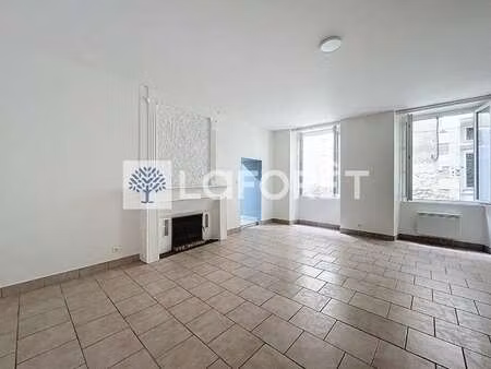 location appartement 2 pièces à thouars (79100) : à louer 2 pièces / 56m² thouars