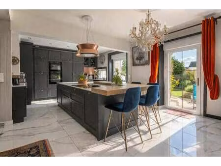 vente maison à pontivy (56300) : à vendre / 181m² pontivy