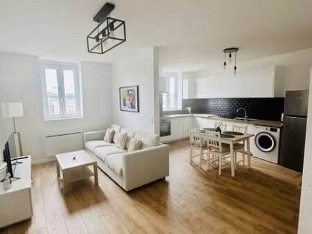 location appartement 5 pièces 73 m² à pontoise (95000)