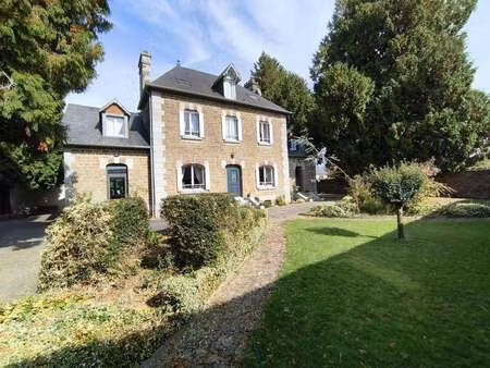 vente maison à saint-fraimbault (61350) : à vendre / 207m² saint-fraimbault