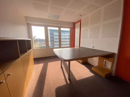 vente bureau 112 m² angers (49100)