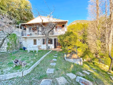 vente maison 4 pièces 135 m² falicon (06950)