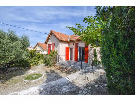 location maison 3 pièces 42 m² à marseille 12 (13012)