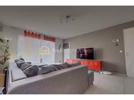 maison de plain-pied située à sorgues