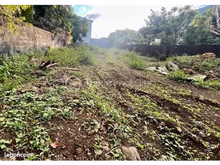 terrain 232 m² sainte suzanne