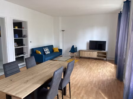 2/3 pieces avec bureau meuble