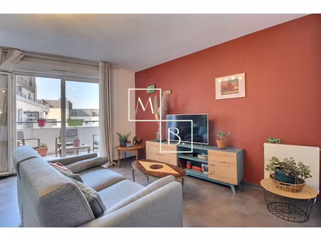 a louer montpellier/les grisettes t3 72m2 terrasse + parking