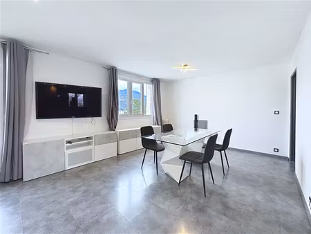 appartement - 7ème étage - 71 m2 - 3 pièces - meublé