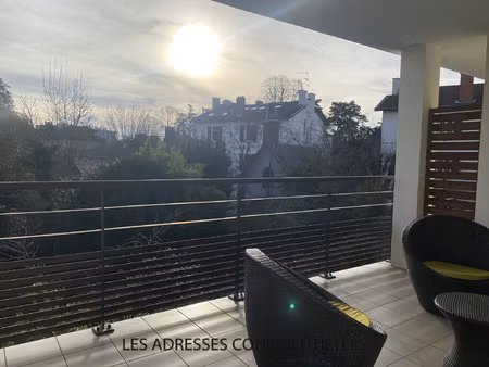 centre tassin-la-demi-lune charmant t3 meublé avec balcon