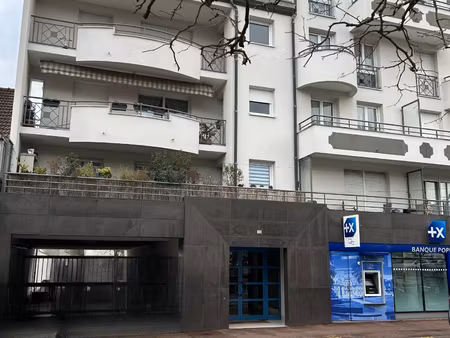 place de parking en sous-sol en plein centre-ville