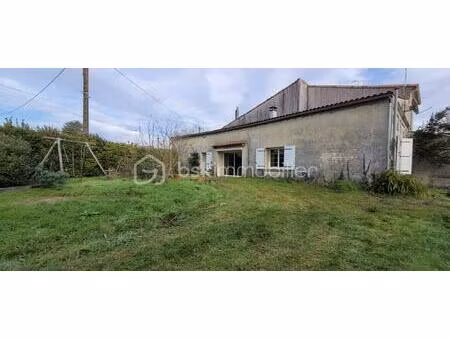 maison de 99 m² à arces