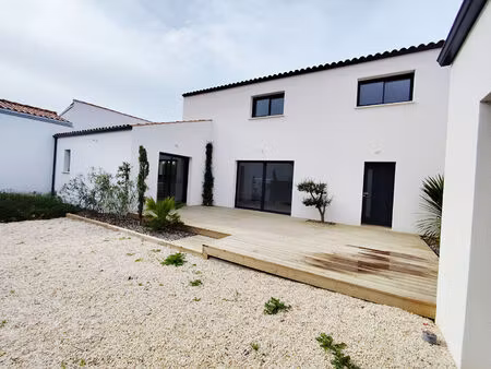 vente maison 7 pièces 143 m² la rochelle (17000)