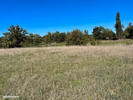 terrain 1 350 m² bage la ville