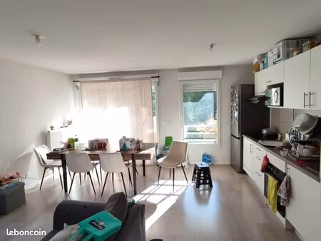 appartement 3 pièces 65 m²