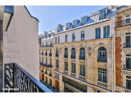 grand studio avec alcôve et terrasse – paris 8e  rue de ponthieu