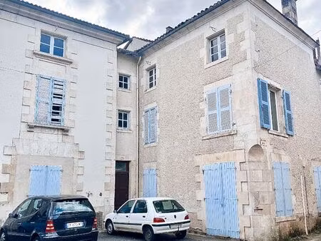 maison 11 pièces 266 m²