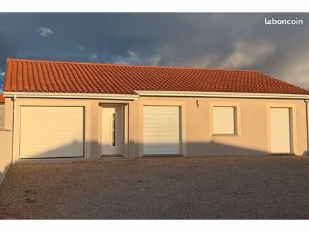 villa 4 pièces 85 m²