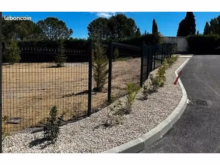 terrain 423 m² saze