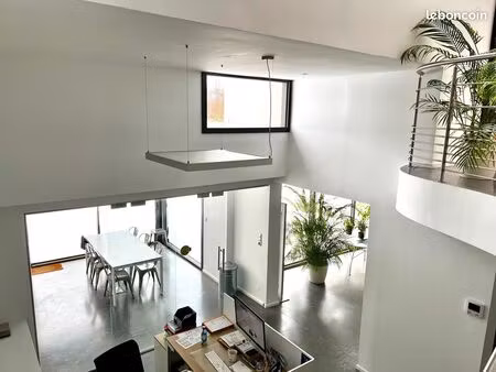 maison 5 pièces 228 m²