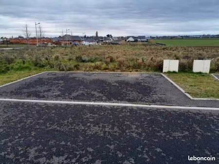 terrain 437 m² ressons le long