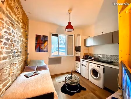 studio meublé  lyon 1  métro croix paquet