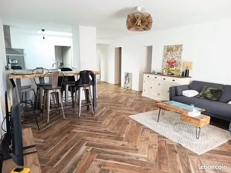 appartement f3 meublé - beaux volumes – lumineux