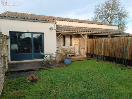 t2 avec jardin meublé