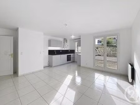 appartement f3 à louer - 3 pièces - 56 98 m2 - provins - 77 - ile-de-france