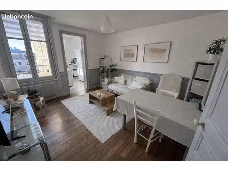 t2 meublé centre ville 50m² lumineux et traversant avec clim réversible