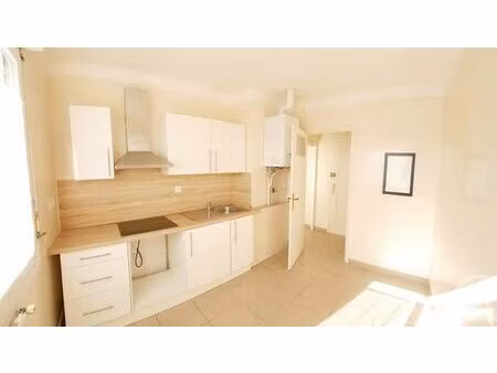 appartement t3 à louer - 3 pièces - 82 10 m2 - tarbes - 65 - midi-pyrenees