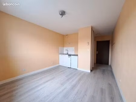 studio 1 pièce 19 m²