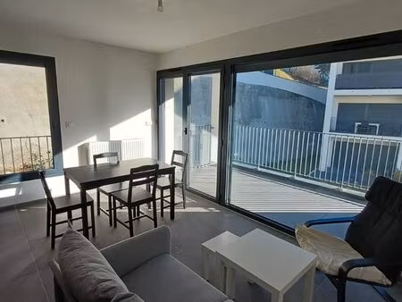 particulier loue appartement meublé