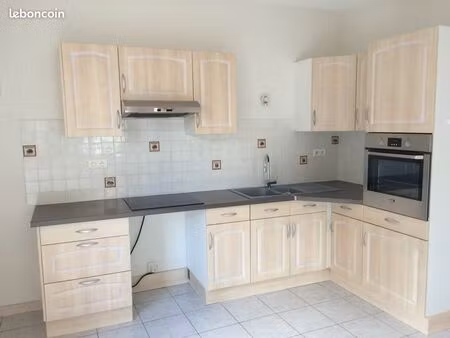 magnifique appartement avec cuisine aménagée