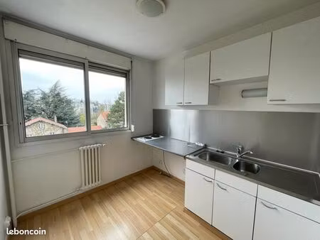 a louer appartement 28 m2 quartier du rond point 42100 st-etienne