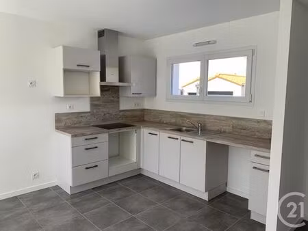 maison à louer - 4 pièces - 92 20 m2 - olonne sur mer - 85 - pays-de-loire