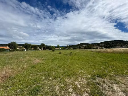vente terrain 300 m² à villelaure (84530)  127 000 €