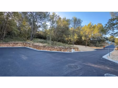 vente terrain 964 m² à rocbaron (83136)  158 000 €