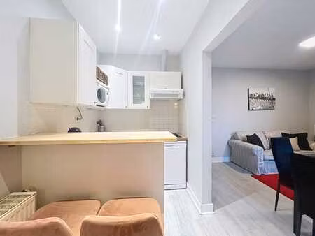 cee i schuman : 2 chambres entièrement meublé