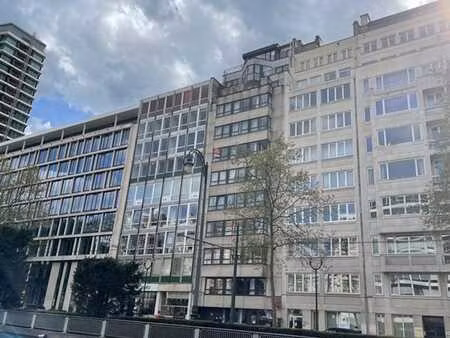 quartier louise - bel appartement 1ch meublé