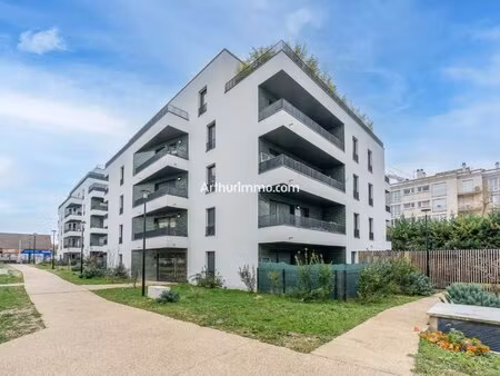 appartement 4p - terrasse - 2 parkings proche gare