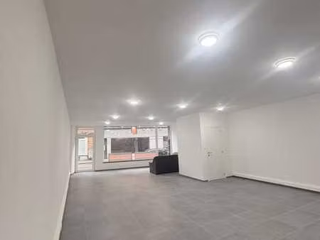 belle surface commerciale 80 m² – libre immédiatement