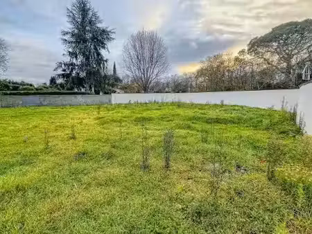 vente terrain 943 m² à toulouse (31000)  275 000 €