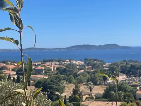 vente terrain 1000 m² à carqueiranne (83320)  749 000 €