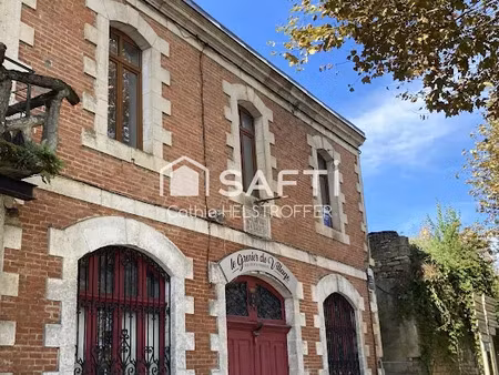 vente immeuble 600 m² à gourdon (46300)  140 000 €