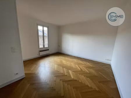 location tourrette-levens – 3 pièces en maison de village