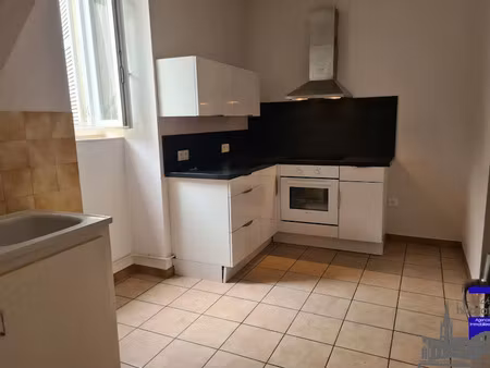 location appartement 2 pièces 45 m² à tulle (19000)  420 €