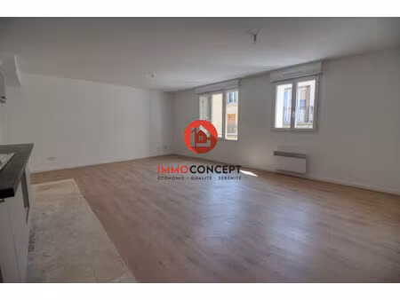 location appartement 3 pièces 81 m² à roquemaure (30150)